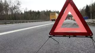 Tráfico elimina la obligación de señalizar con triángulos un vehículo averiado en autopistas