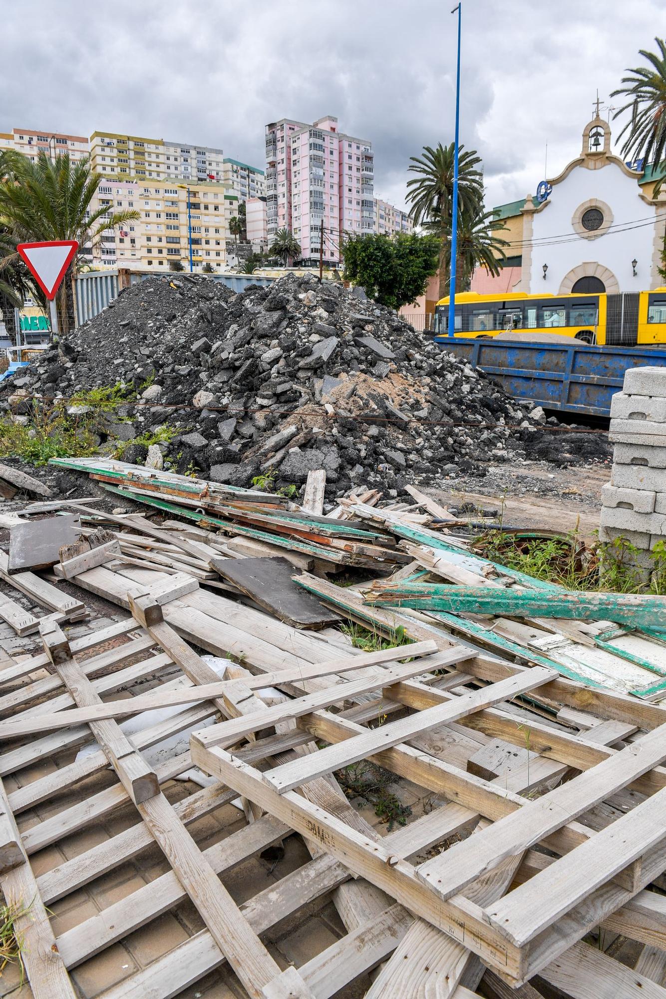 Estado de las obras en la Avenida Marítima, San Cristóbal y la estación de la Metroguagua en Hoya de la Plata