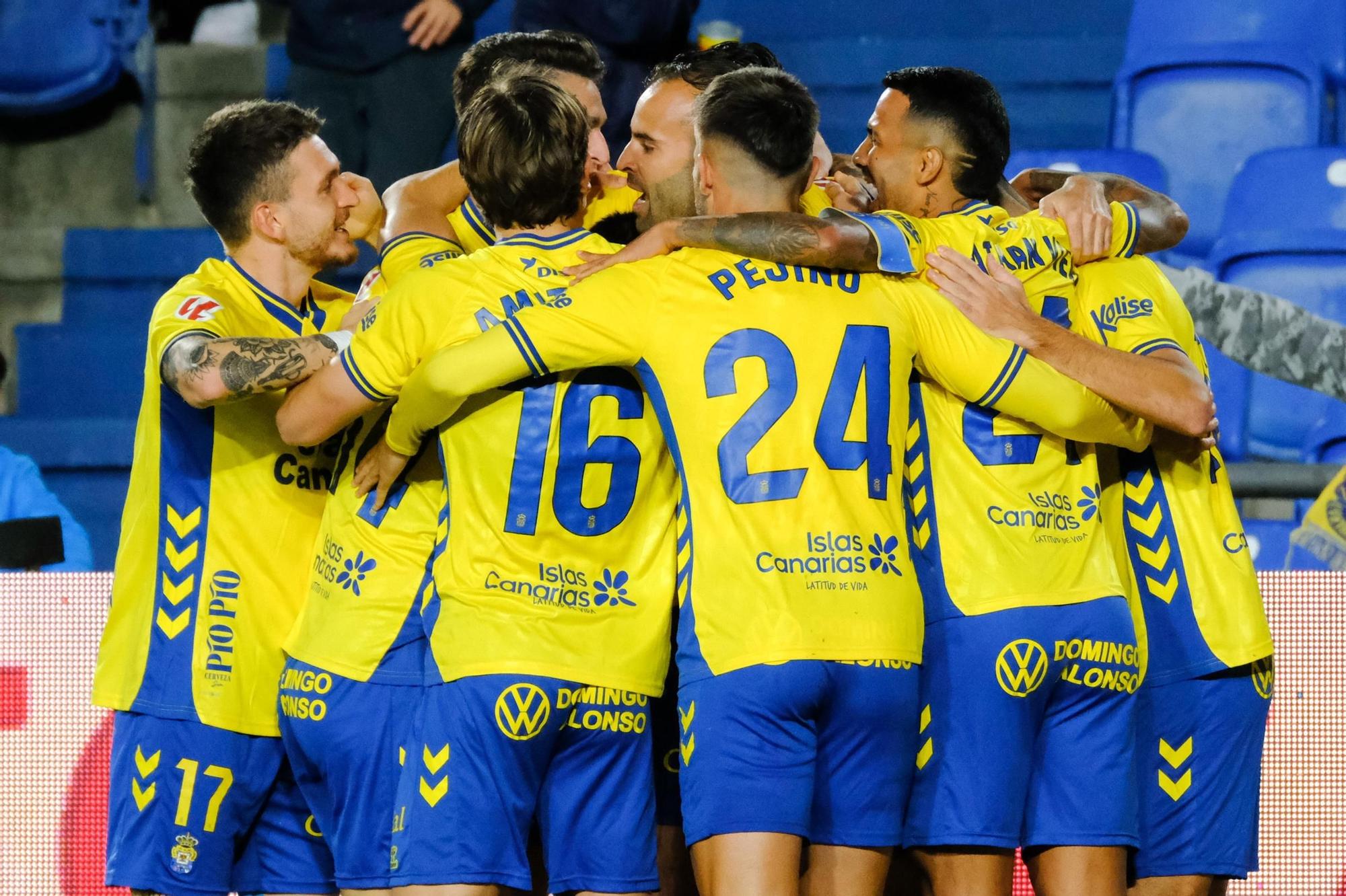 Éxtasis absoluto en 37 minutos de avalancha goleadora para la UD Las Palmas Éxtasis absoluto en 37 minutos de avalancha goleadora para la UD Las Palmas