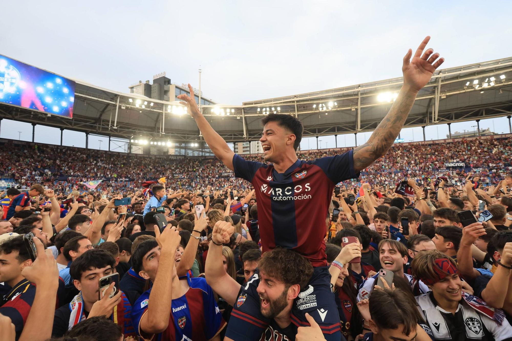 Las mejores imágenes de la celebración del Levante en el Ciutat