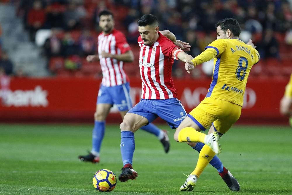 El partido entre el Sporting y el Alcorcón, en imágenes