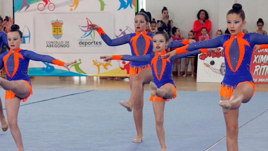 El Torneo de Gimnasia Rítmica de Abegondo reúne a 200 deportistas de 18 clubes