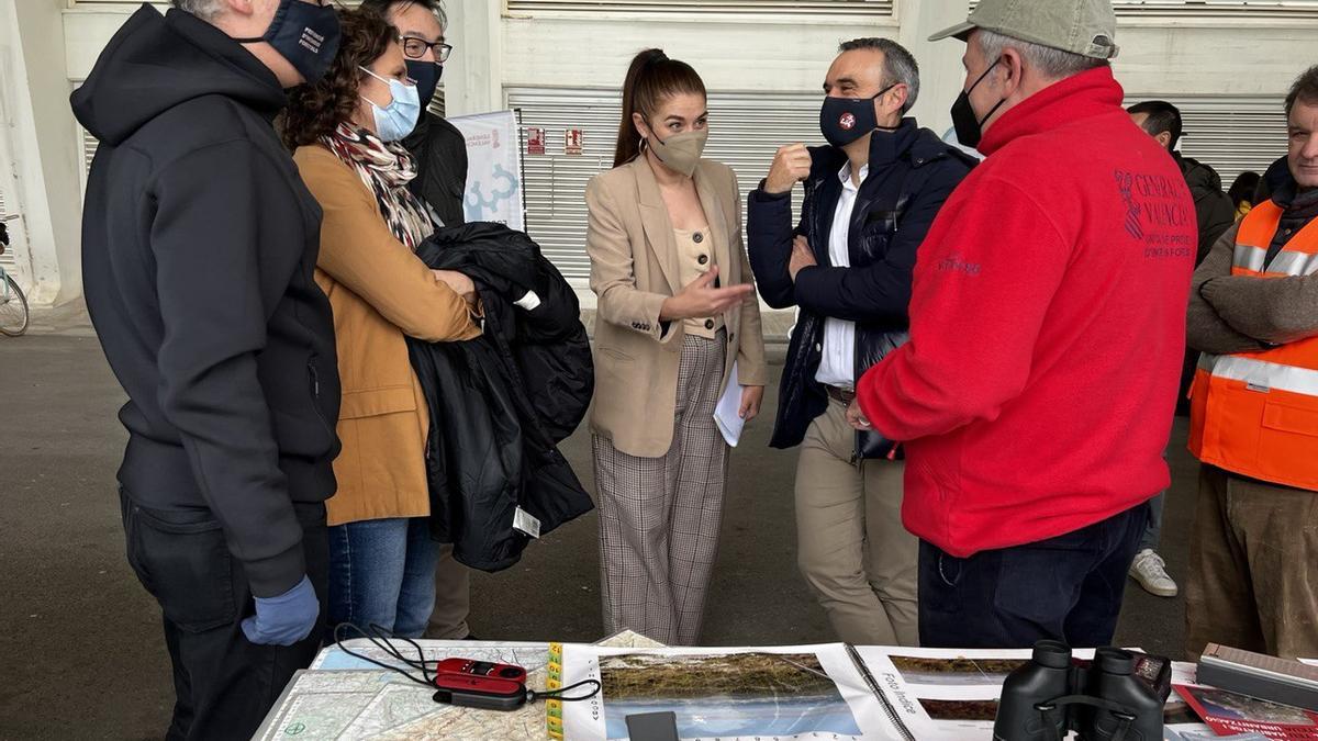 Mireia Molla y los directores generales durante la jornada de presentación.