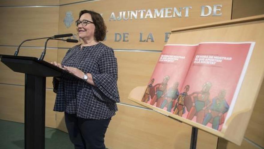 La vicealcaldesa, Ali Brancal, en una rueda de prensa en el ayuntamiento.