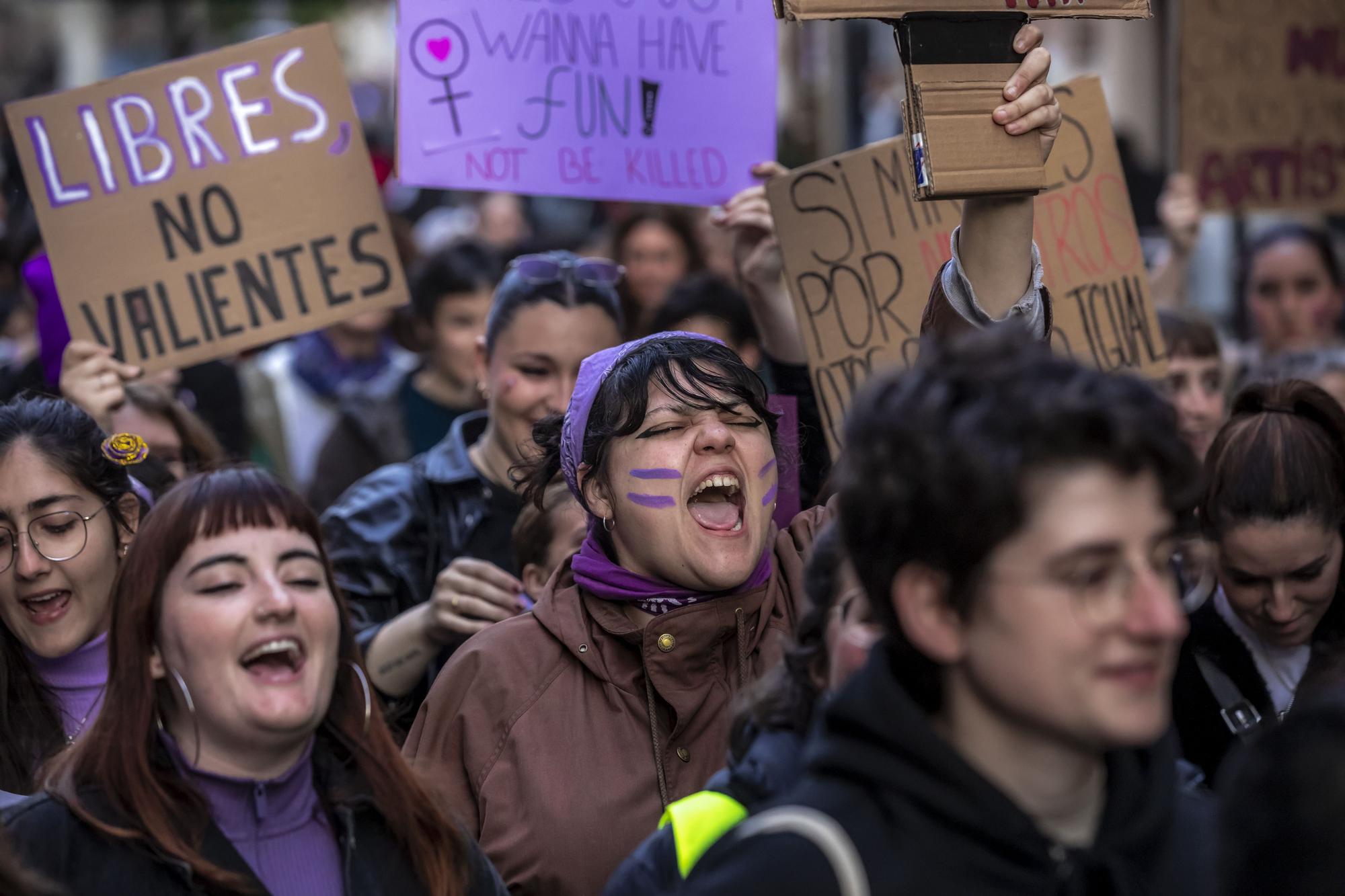 Manifestación feminista en Palma alternativa a favor de los derechos trans