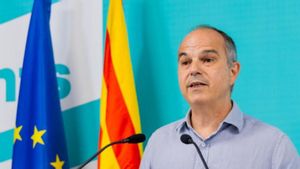 Junts es vol "aprofitar" de la debilitat del PSOE