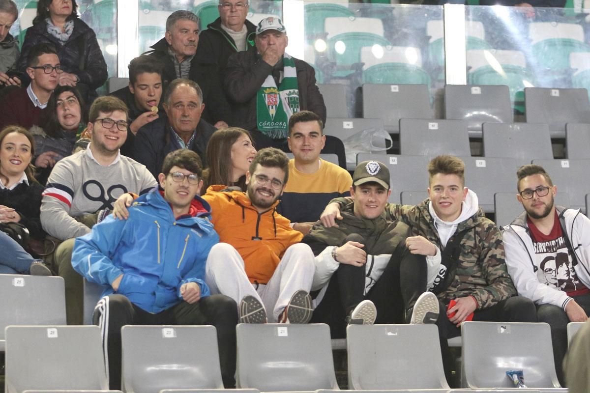 La afición blanquiverde en el Córdoba-Granada