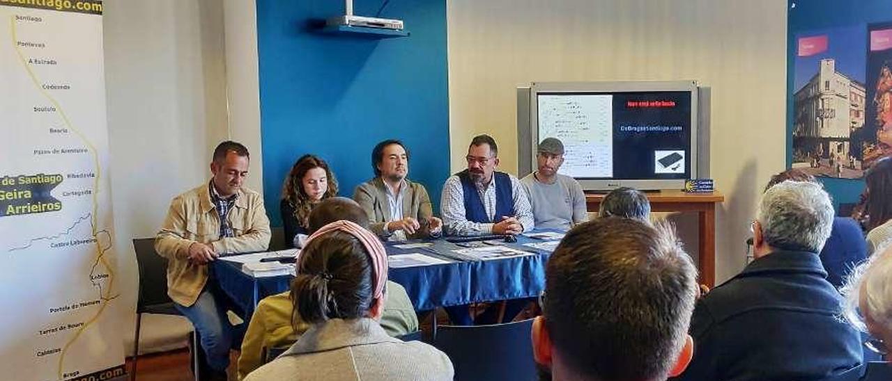 Fernández, Carolo, Bessa, Pena y Da Barreira, en la presentación del Camiño da Geira en Braga.