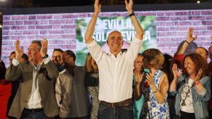 El alcalde de Sevilla y candidato a la reelección por el PSOE, Antonio Muñoz durante el acto de apertura de la campaña electoral para las elecciones municipales del 28 de mayo.