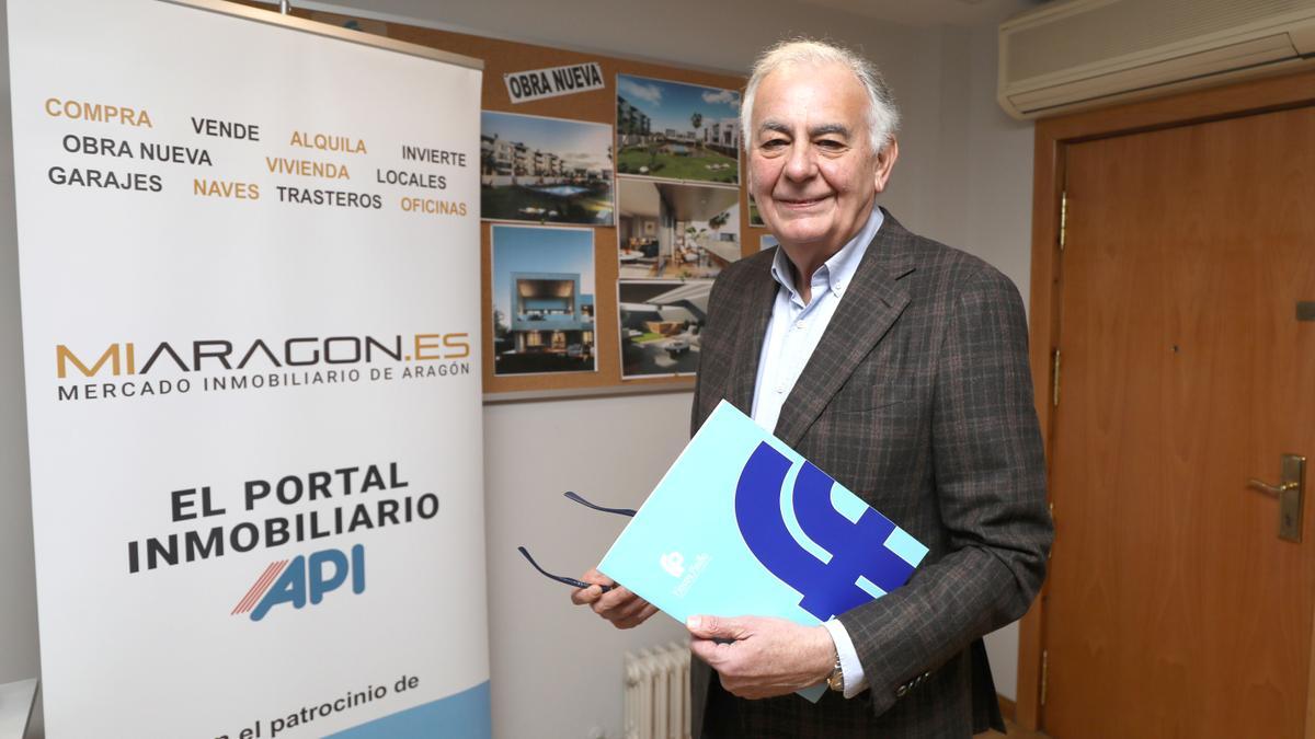 Fernando Baena, el presidente del Colegio Oficial de Agentes de la Propiedad Inmobiliaria de Aragón y Soria (APIS), momentos antes de esta entrevista.