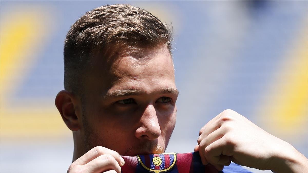 Arthur, en su presentación como nuevo jugador del Barça el pasado 12 de julio.