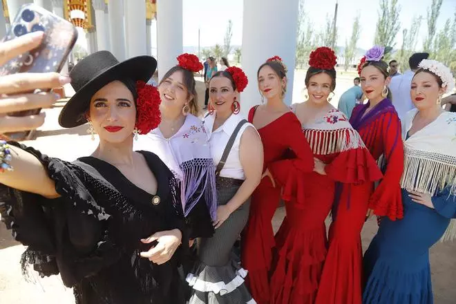 El ambiente del viernes de Feria, en imágenes