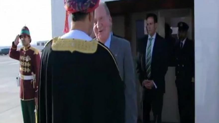 El Rey, recibido con honores en Omán
