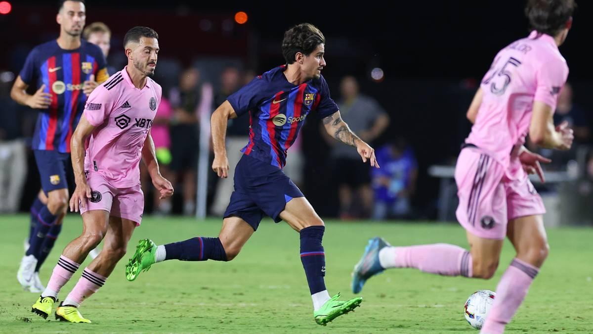 El golazo olímpico de Alex Collado en la victoria del Barça B