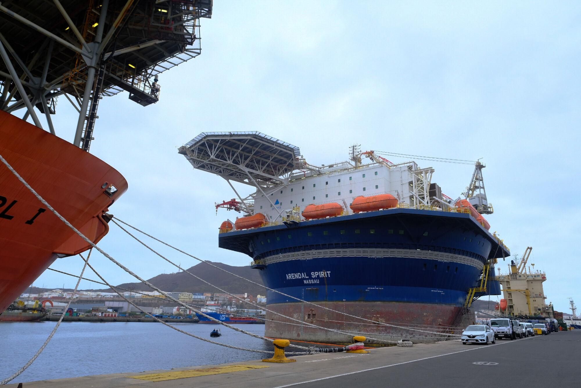 Trabajos en el 'Arendal Spirit' en el astillero Zamakona, en el Puerto de Las Palmas