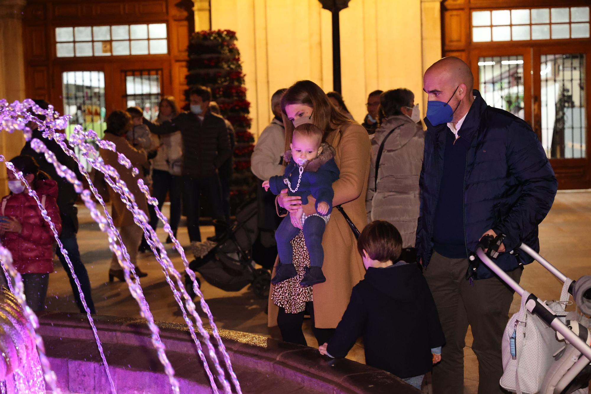 Castellón enciende la luz de la Navidad