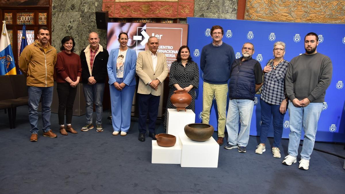 Rueda de prensa sobre el primer Encuentro Alfarero Internacional