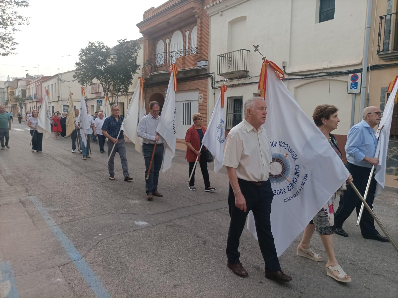 FOTOGALERÍA: Las imágenes de la jornada diocesana de la Adoración Nocturna en Moncofa