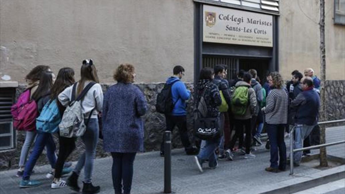 Entrada del colegio Maristas Sants-Les Corts.