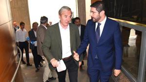 Acord tancat: Azcón serà president amb una vicepresidència i dues conselleries de Vox