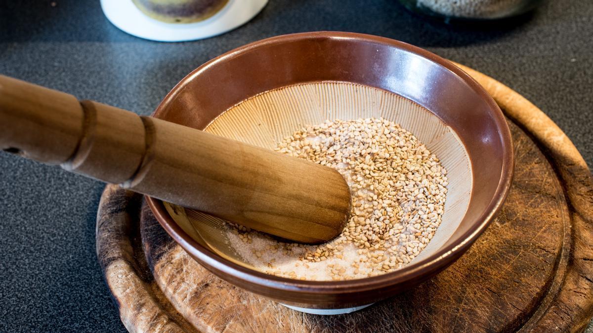 El gomasio es un superalimento que puedes incluir en tus platos