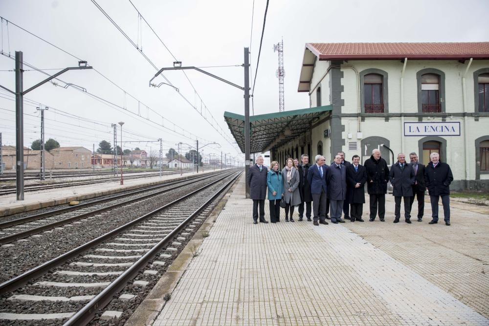 Reunión de AVE en Sax para reivindicar el corredor mediterráneo