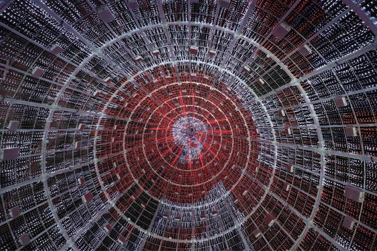 Vigo enciende la Navidad más grande de su historia ante miles de personas