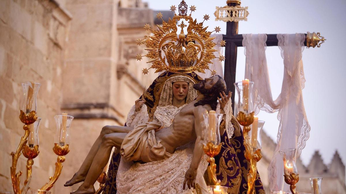 Nuestra Señora de las Angustias, en su salida en procesión durante la Magna del año pasado.