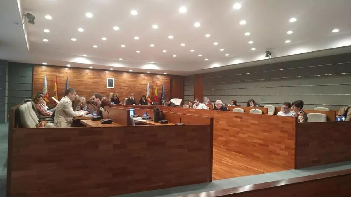 Pleno en el que se aprobaron los primeros presupuestos del mandato en Torrent, en febrero de 2024.