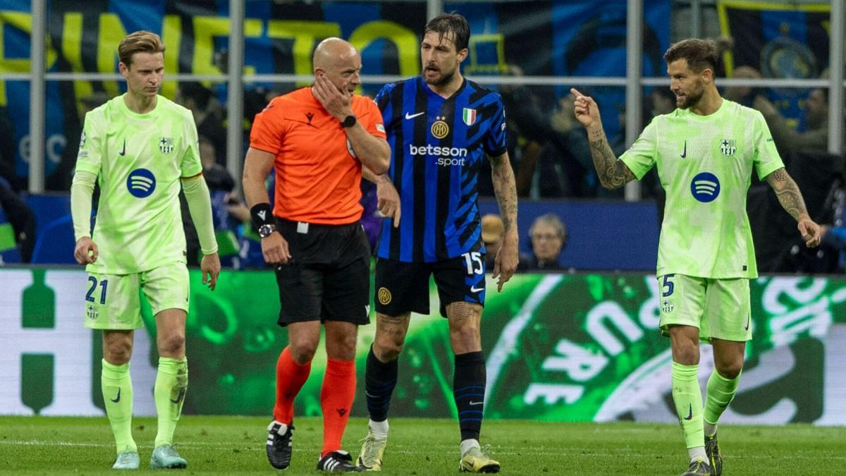 Marciniak, durante el duelo entre Barça e Inter