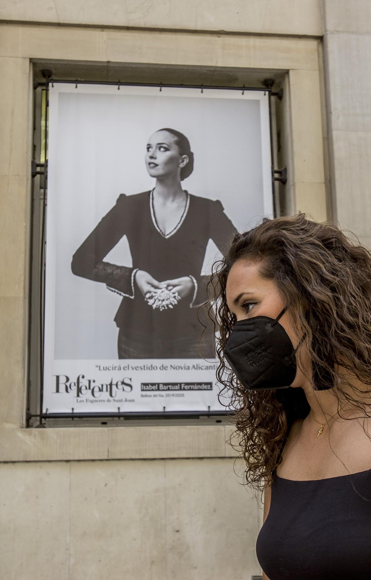 Homenaje a trece profesionales de las Hogueras en la muestra fotográfica "Referentes"