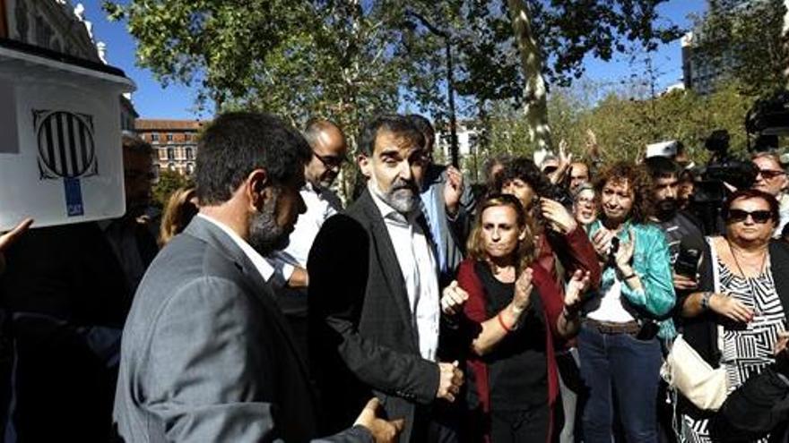 La Guàrdia Civil demana a l&#039;Audiència Nacional bloquejar els comptes d&#039;ANC i Òmnium