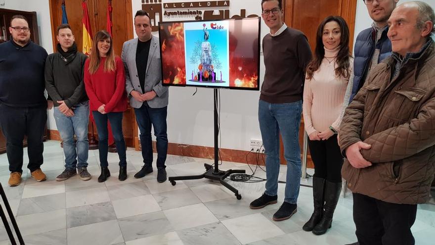 Los artistas falleros, el alcalde, la presidenta de la Junta Central de Fallas y la concejala de Fiestas