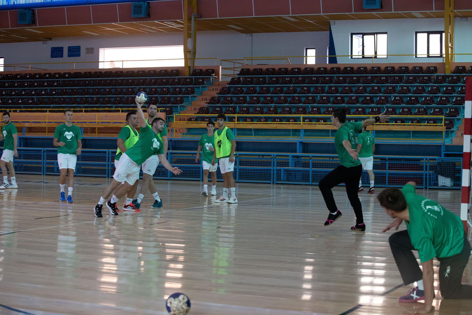 El Balonmano Zamora Enamora de 2022-2023 inicia la pretemporada