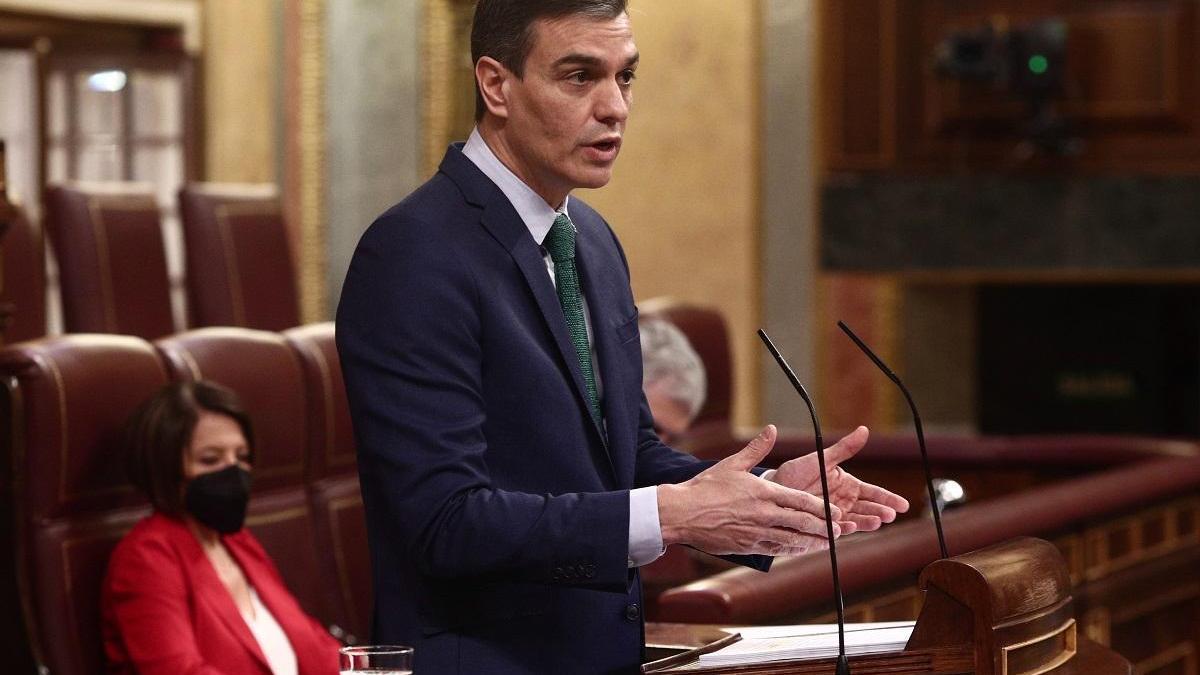 Sánchez se compromete a alcanzar el objetivo del 70% de la población vacunada contra el covid a final de verano