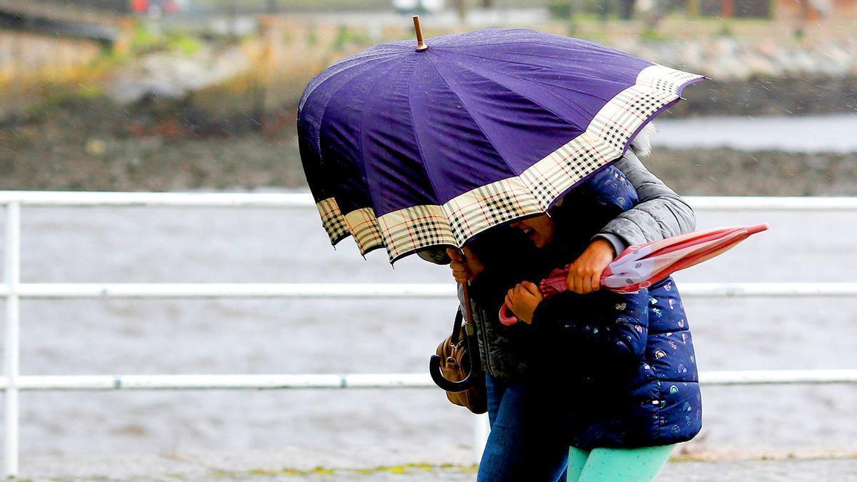 Las lluvias y el mal tiempo serán generalizados en Andañucía este martes.