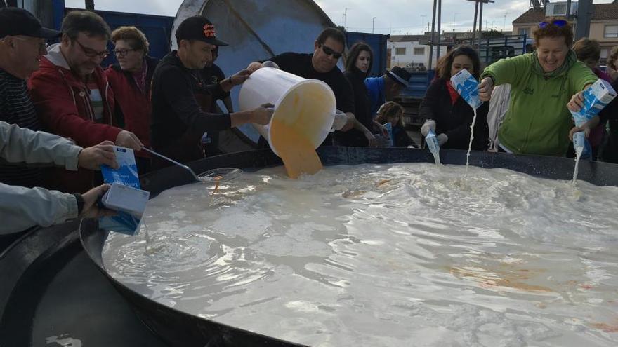 Flan de huevo gigante en San Javier