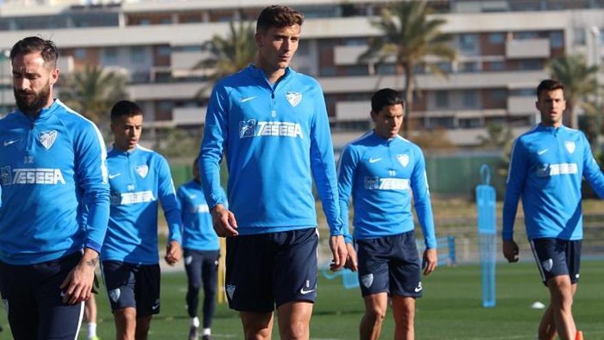 El Málaga CF no recibirá dinero por la venta de Pau Torres al Aston Villa