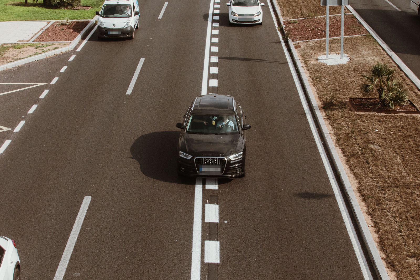 Die neue Busspur auf der Flughafenautobahn