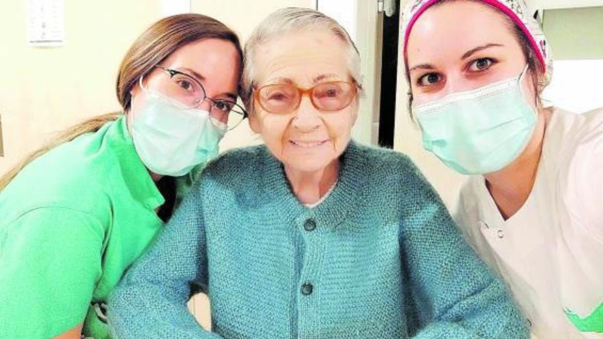Isabel Núñez, la abuela centenaria del Hospital Quirón