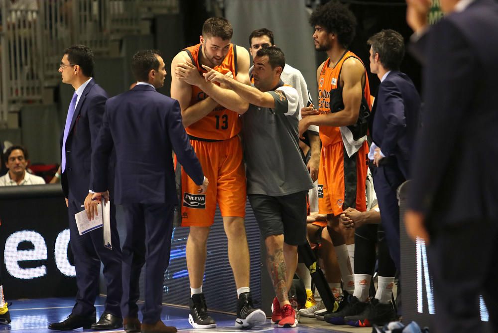 El conjunto de Luis Casimiro, con un inspirado Alberto Díaz (20 puntos), debuta en la Liga Endesa imponiéndose al Valencia Basket