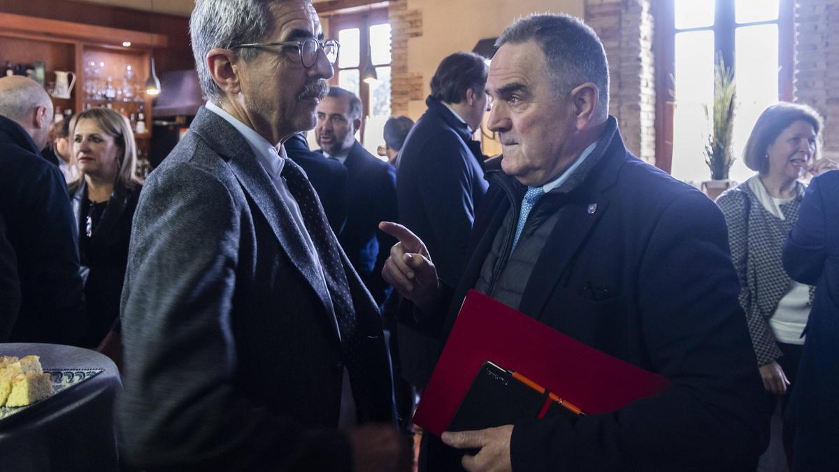 Josep Maria Ángel y Franciso José Gan Pampols, a principios de este mes en Catarroja en un acto de la patronal valenciana.