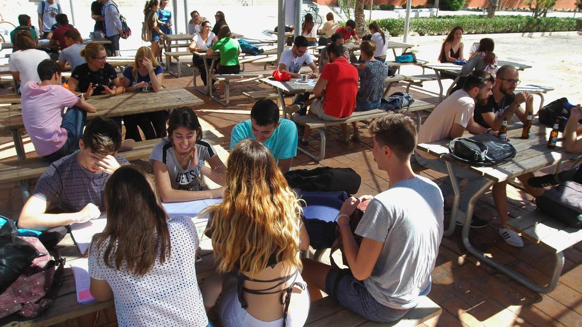 Las Pruebas de Acceso a la Universidad se llevarán a cabo los días 3, 4 y 5 de junio.