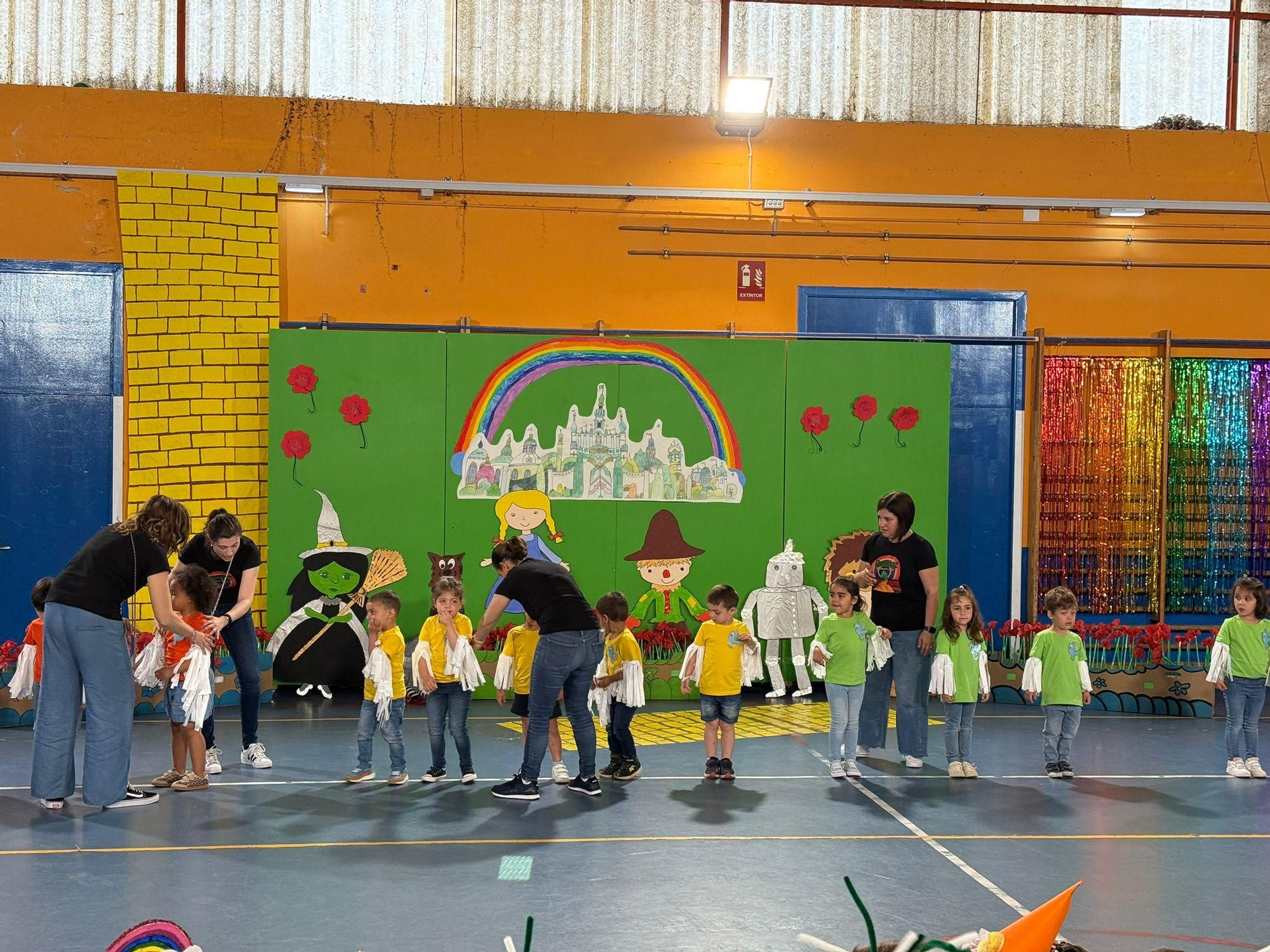 Así es "Fresnoz", la versión de los alumnos del Virgen del Fresno del mundo de Oz