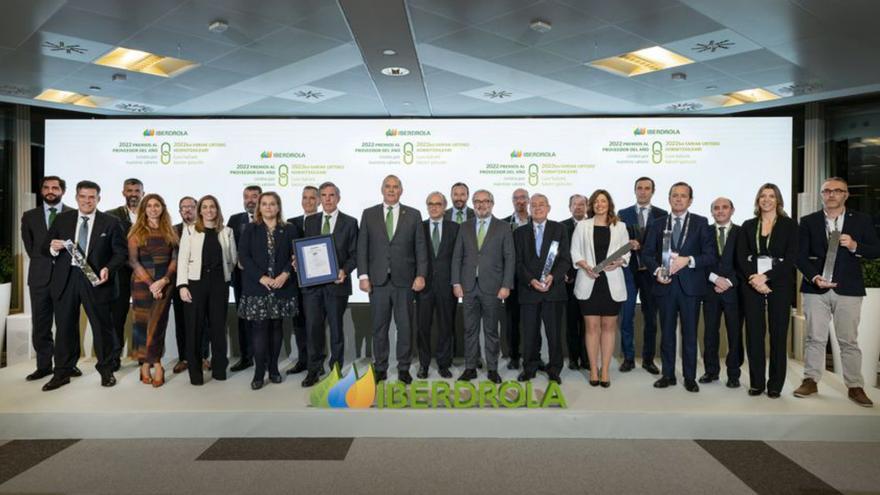 Los representantes de las empresas premiadas por Iberdrola.