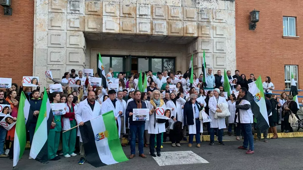 Extremadura activa los servicios mínimos ante la huelga de médicos de este viernes