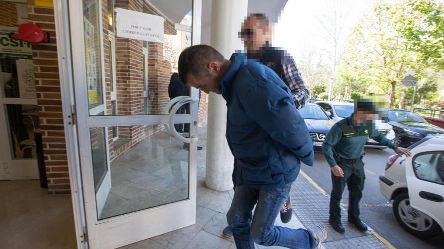 Dionisio, a su llegada al juzgado de Caravaca de la Cruz.