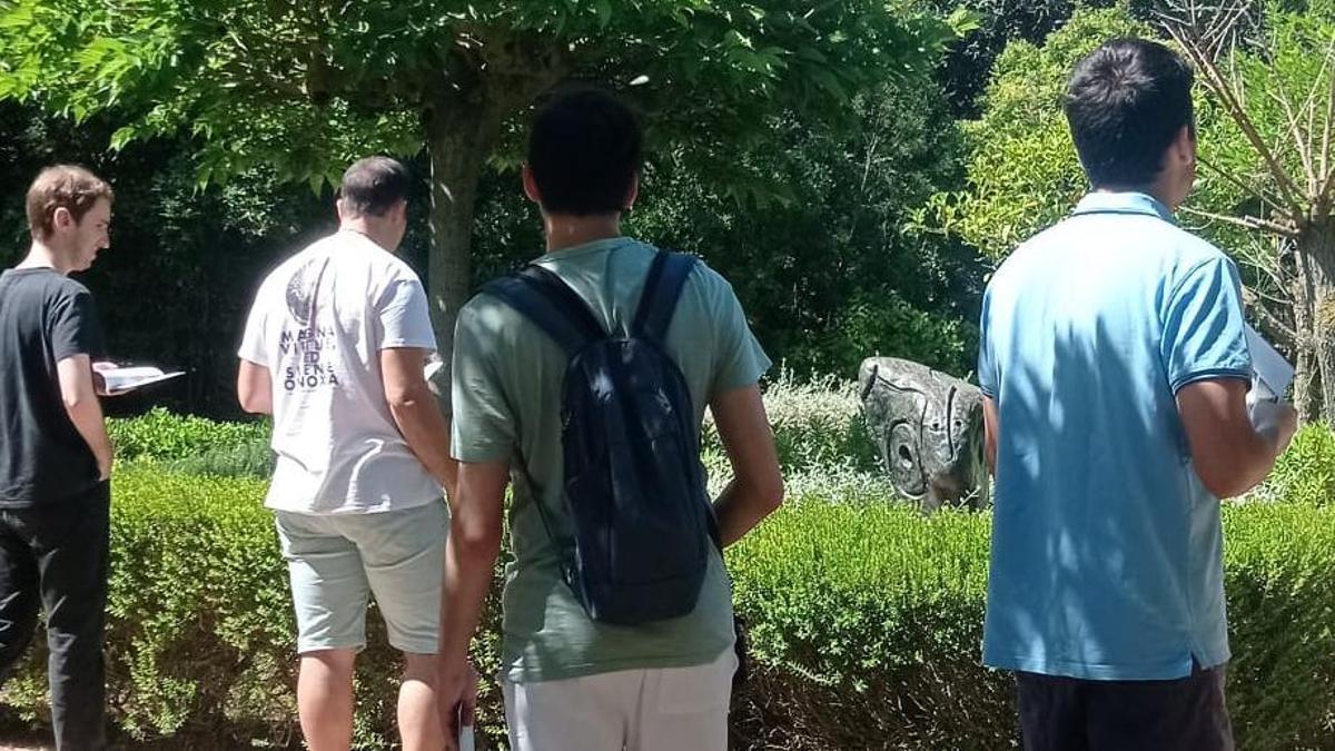 Jóvenes con síndrome de Asperger, en una actividad al aire libre en Palma