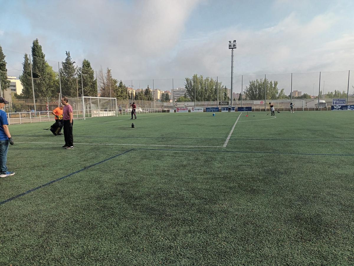El antes y el después del campo de fútbol de San José tras la gran tormenta del sábado El antes y el después del campo de fútbol de San José tras la gran tormenta del sábado