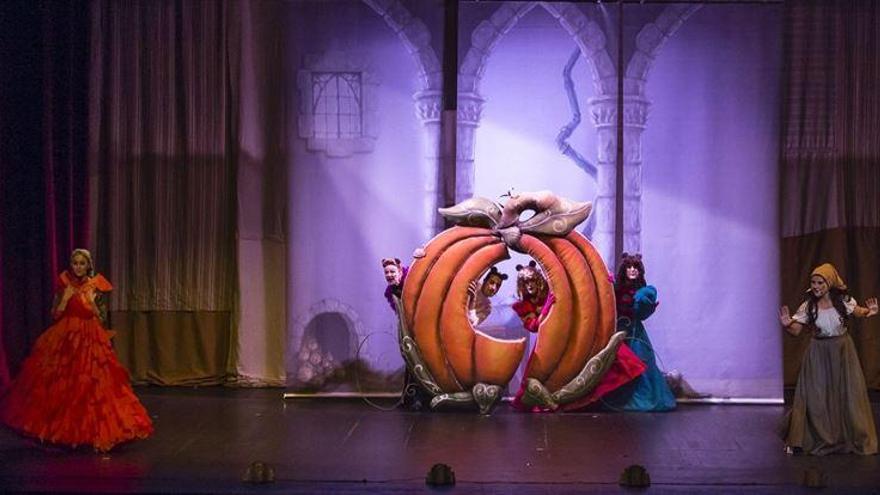 Cenicienta, la mayor historia jamás contada' llega al Gran Teatro de  Córdoba - Diario Córdoba